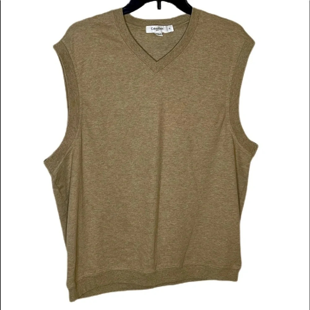 Calvin Klein mens golf sweater vest.  Size XL color Tan so soft.  100% cotton.